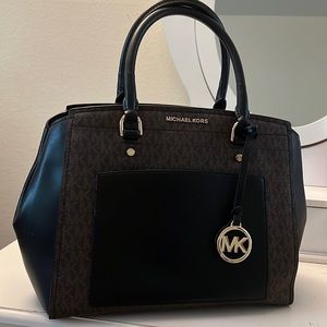 Satchel Handbag with adjustable strap